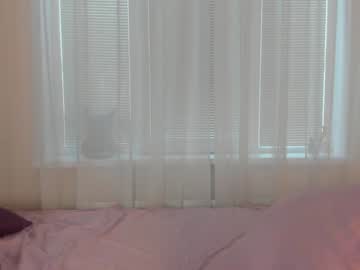 girl
        angelina_new cam image #427075