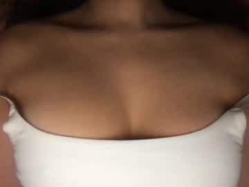 girl
        lailayousef cam image #3749562