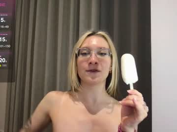 girl
        kali_the_goddess cam image #2755803