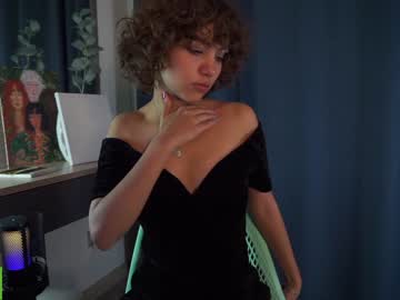 girl
        lenaelisabeth cam image #2234283