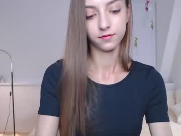 girl
        shy_beauty__ cam image #1561778