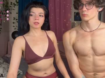couple
        pocket_lovers cam image #1750549