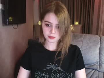 girl
        tripleprinces cam image #3891035