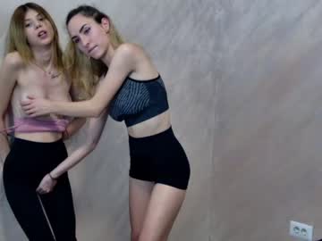 couple
        sierra_halle cam image #2512855
