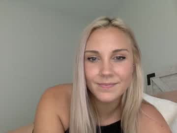 girl
        dreag3011 cam image #1338947