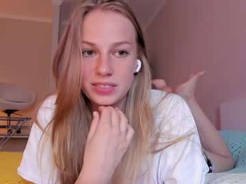 girl
        magic_couple13 cam image #3109089