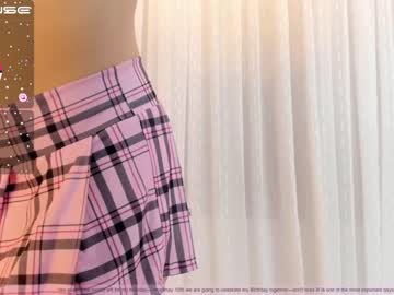 girl
        little_effy18 cam image #938239