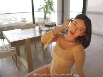girl
        honeyco57 cam image #2205200