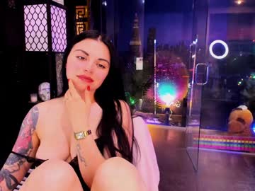 girl
        alma_pearl cam image #4503275