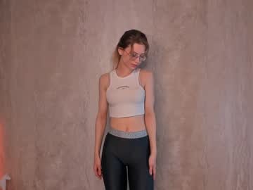 girl
        olivia_madyson cam image #1513985