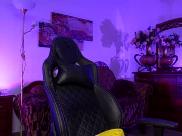 girl
        jessiccaburns cam image #329711