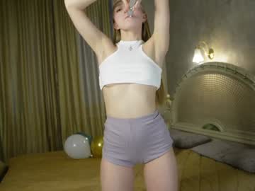girl
        merylharvison cam image #3731901