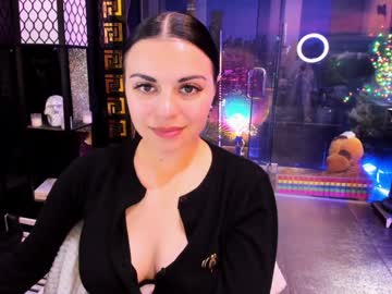 girl
        alma_pearl cam image #3564639