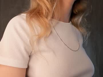 girl
        olivia_madyson cam image #1486209