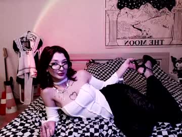 girl
        gothdesss cam image #3106013