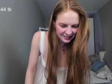 girl
        hayley_hayes cam image #2543326