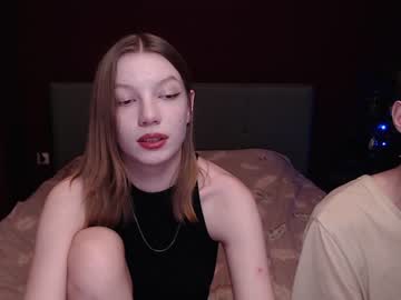 couple
        lovirss cam image #2129267