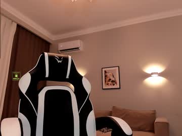 girl
        mary_delray cam image #3154367
