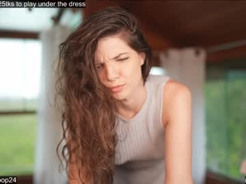 girl
        loollypop24 cam image #1928099
