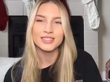 girl
        thezabrina cam image #1900160