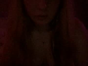 girl
        stelladams cam image #3807724