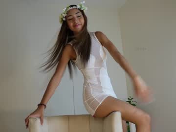 girl
        shena_nomy cam image #2813319