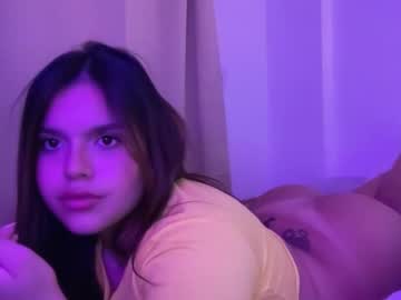 girl
        larabae cam image #4045526