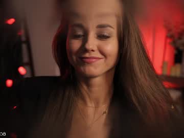 girl
        lettymoa cam image #3217548