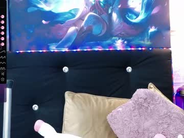 girl
        xenomy cam image #1533296