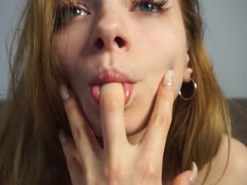 girl
        1cequeen cam image #918811