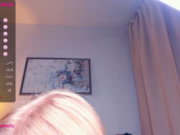 girl
        sun_shiiine cam image #1086480