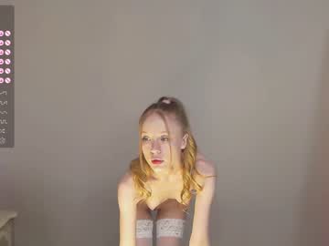 girl
        cute_shine_babe cam image #2428231