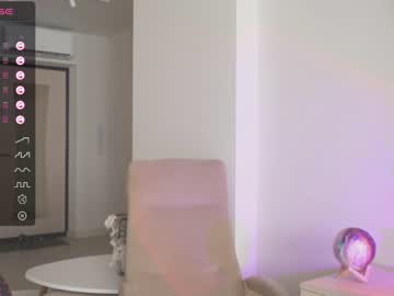 girl
        oki_dokie cam image #1480137