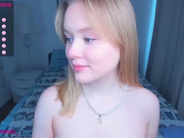 girl
        sun_shiiine cam image #1043784