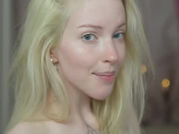 girl
        my_stella cam image #4509214