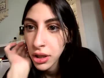 girl
        sup3rn0v4g1rl cam image #4121124
