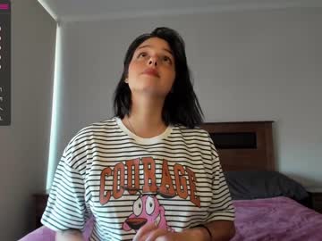girl
        yourfreakygirl cam image #692773