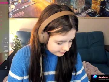 girl
        nessa_more cam image #449601