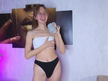girl
        petulaballe cam image #3764912