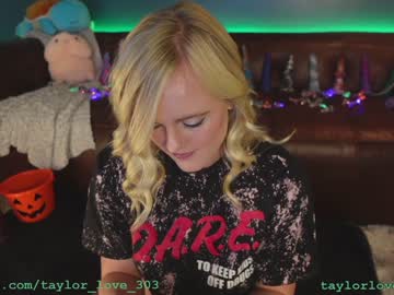 girl
        taylor_love_303 cam image #1749131