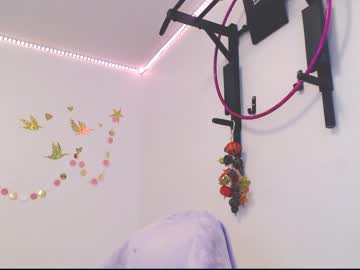 girl
        crystalnut cam image #163006