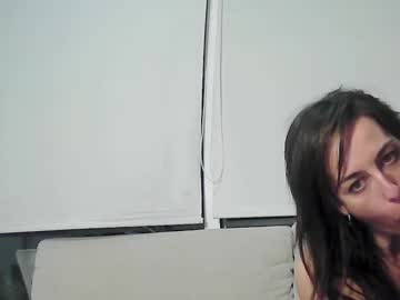 couple
        minaart3 cam image #454050