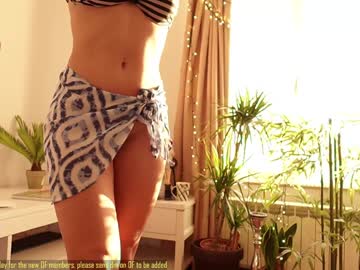 girl
        monkeylina cam image #782974