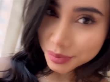 girl
        abie_owen cam image #1306868
