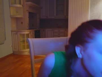 girl
        shirleywhitney cam image #2412143