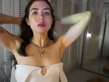 girl
        soifiee cam image #1297405