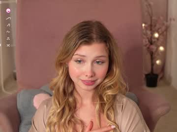 girl
        april_blush cam image #3364370