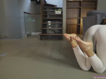 girl
        sweet_moan cam image #2772699