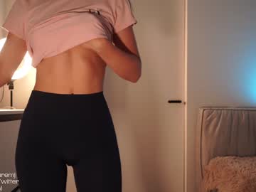 girl
        ms_seductive cam image #1487074