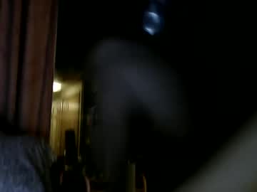 girl
        shellysgrind cam image #3539658